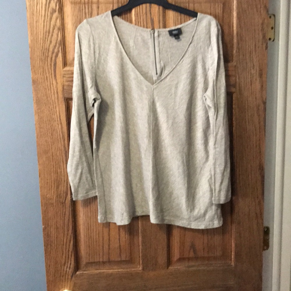 V neck tan very lightweight sweater